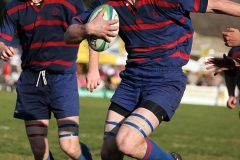 Simon-Burmester-running-with-the-ball